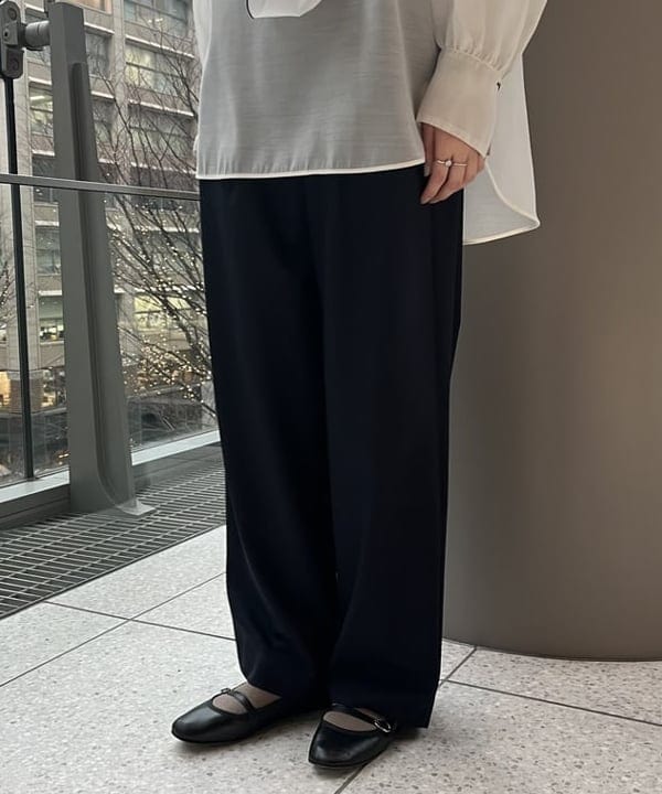 山田 千遥さんの「BEAMS WOMEN｜オーガンジー リボンブラウス」を使ったコーディネート