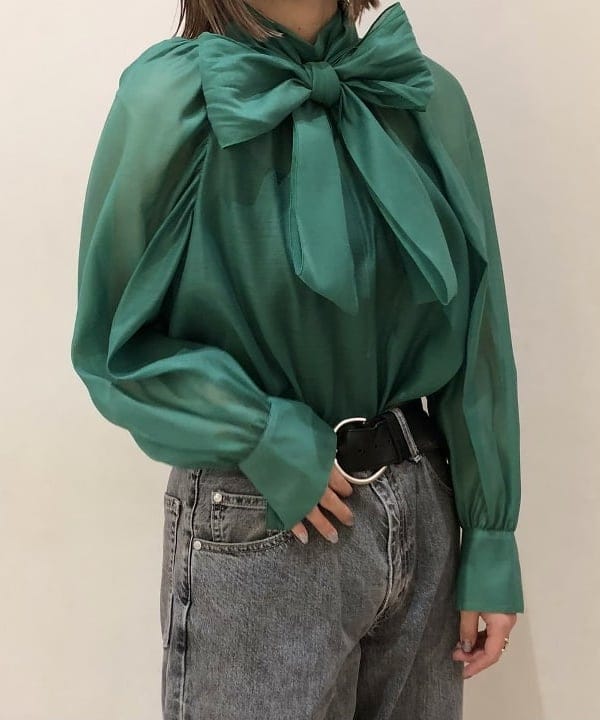 CHIHIROさんの「BEAMS WOMEN｜オーガンジー リボンブラウス」を使ったコーディネート