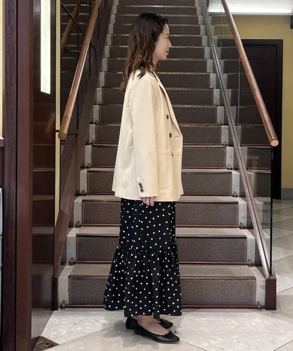 蒲原 捺美さんの「BEAMS WOMEN｜Demi-Luxe BEAMS / ソフトツイル 6ボタンジャケット」を使ったコーディネート