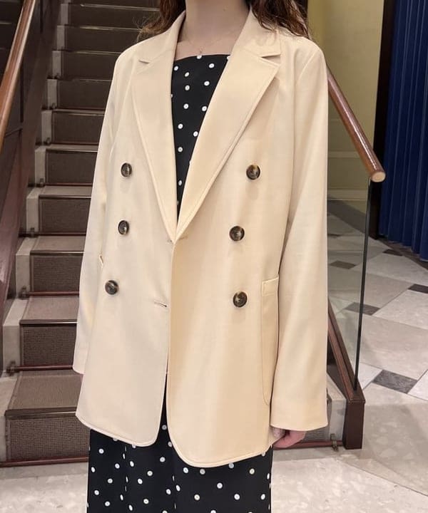 蒲原 捺美さんの「BEAMS WOMEN｜Demi-Luxe BEAMS / ソフトツイル 6ボタンジャケット」を使ったコーディネート