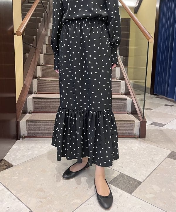 蒲原 捺美さんの「BEAMS WOMEN｜Demi-Luxe BEAMS / ソフトツイル 6ボタンジャケット」を使ったコーディネート