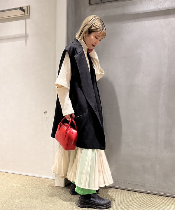 カワグチ シオリさんの「BEAMS WOMEN｜」を使ったコーディネート