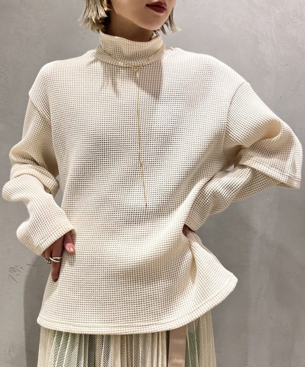 カワグチ シオリさんの「BEAMS WOMEN｜」を使ったコーディネート