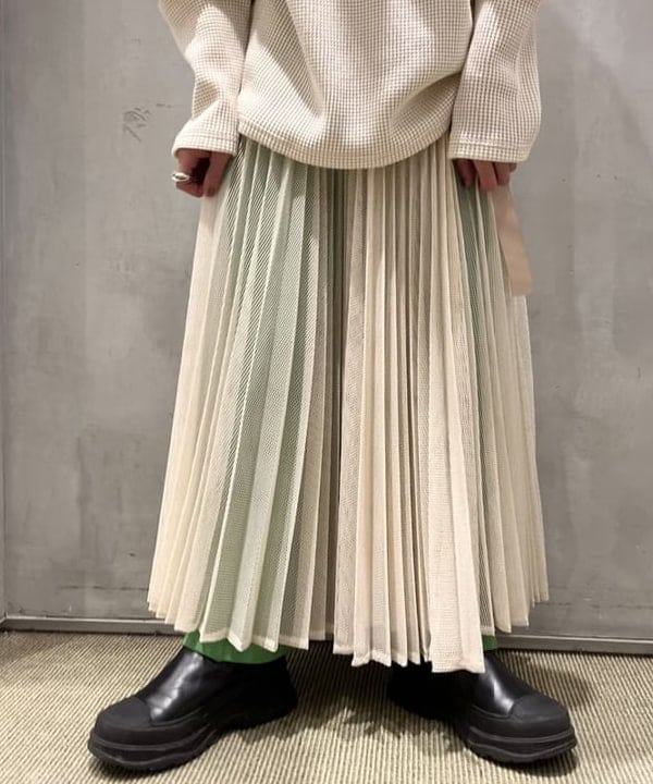 カワグチ シオリさんの「BEAMS WOMEN｜」を使ったコーディネート