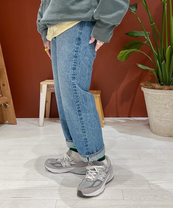 エノモト アミさんの「BEAMS WOMEN｜orSlow / 別注 No.8 DENIM」を使ったコーディネート
