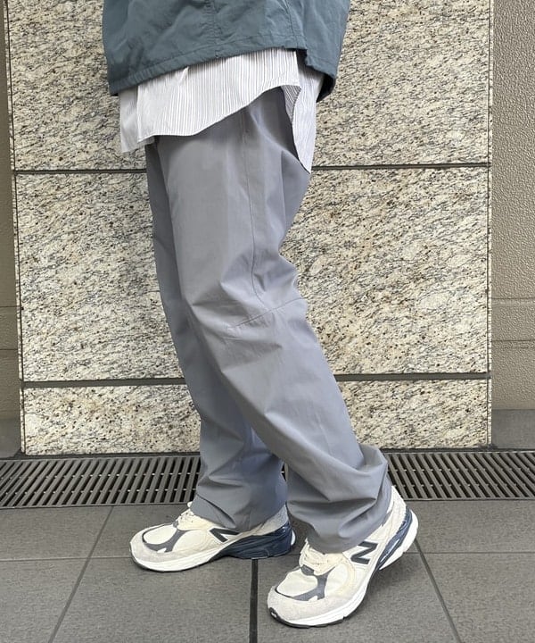 BEAMS（ビームス）撥水 テック イージーパンツ（パンツ