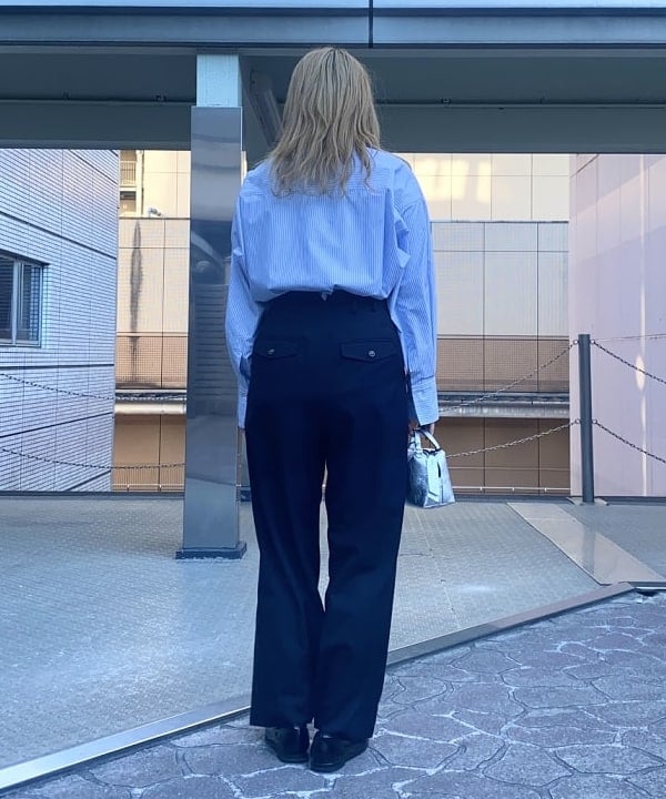千田 静香さんの「BEAMS WOMEN｜GIANNI CHIARINI / メタリック ALIFA レザーショルダーバッグ S」を使ったコーディネート