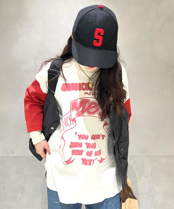 カスタニ モモノさんの「BEAMS WOMEN｜BEAMS BOY / BBロゴ ショップバック」を使ったコーディネート