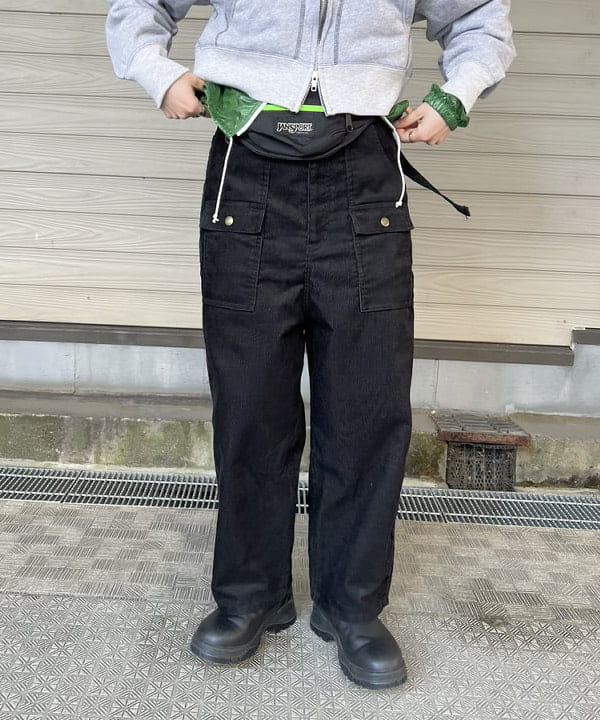 朱華さんの「BEAMS WOMEN｜」を使ったコーディネート