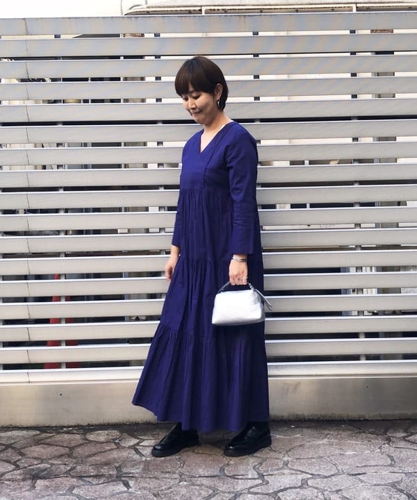 藤井 裕実子さんの「BEAMS WOMEN｜GIANNI CHIARINI / メタリック ALIFA レザーショルダーバッグ S」を使ったコーディネート