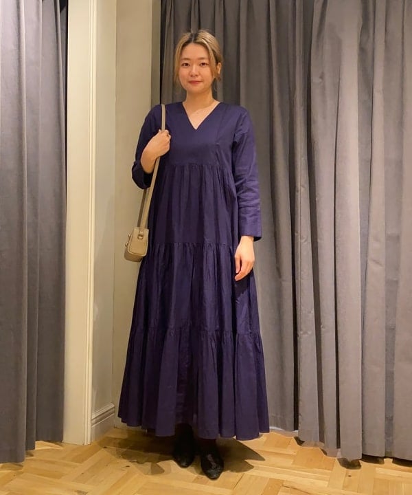 千田 静香さんの「BEAMS WOMEN｜TOFF&LOADSTONE × Demi-Luxe BEAMS / 別注 レヴューミニ ライトシュリンク ショルダーバッグ」を使ったコーディネート