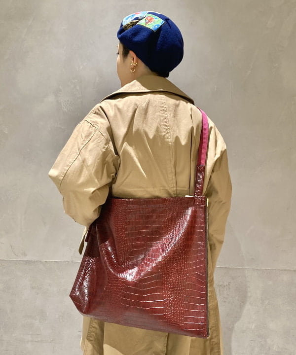 吉野 多恵さんの「BEAMS WOMEN｜BEAMS BOY / GOLDメッキ 0.8mm リング」を使ったコーディネート