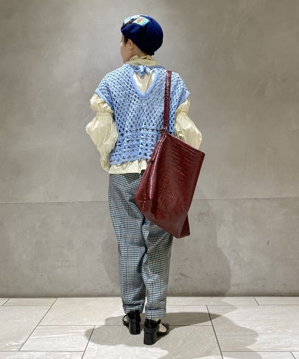 吉野 多恵さんの「BEAMS WOMEN｜BEAMS BOY / GOLDメッキ 0.8mm リング」を使ったコーディネート