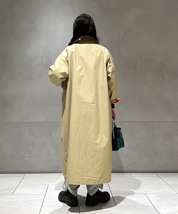 カスタニ モモノさんの「BEAMS WOMEN｜L.L.Bean × BEAMS PLUS ＆ BEAMS BOY / Deep Bottom Deluxe Boat and Tote Mini」を使ったコーディネート