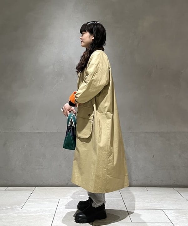 カスタニ モモノさんの「BEAMS WOMEN｜L.L.Bean × BEAMS PLUS ＆ BEAMS BOY / Deep Bottom Deluxe Boat and Tote Mini」を使ったコーディネート