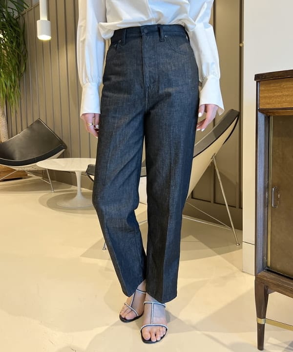 隈元 楓さんの「BEAMS WOMEN｜AK+1 / シルクコットン ブラウス」を使ったコーディネート