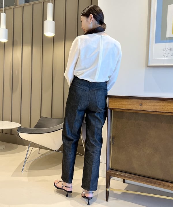 隈元 楓さんの「BEAMS WOMEN｜AK+1 / シルクコットン ブラウス」を使ったコーディネート