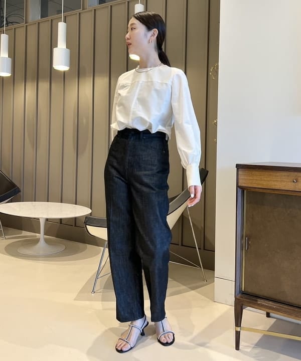 隈元 楓さんの「BEAMS WOMEN｜AK+1 / シルクコットン ブラウス」を使ったコーディネート