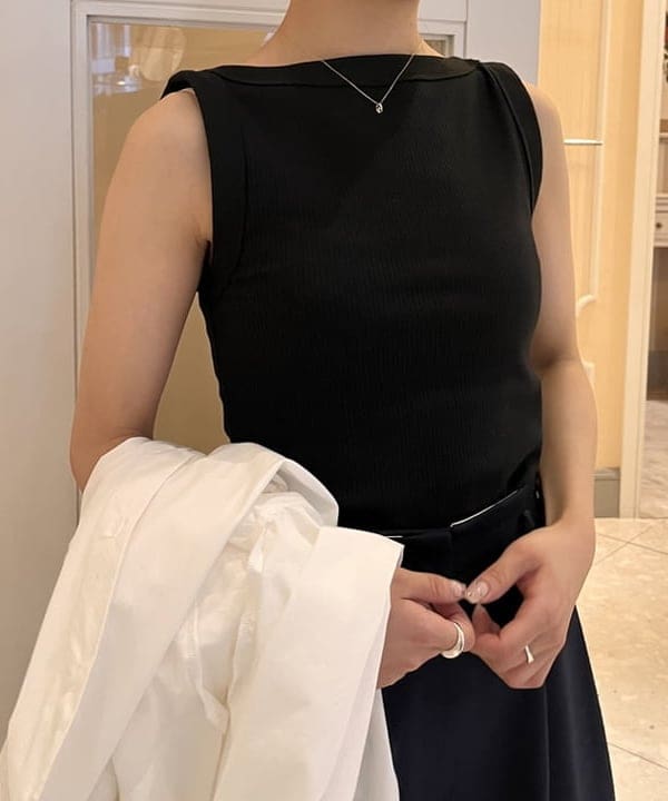 蒲原 捺美さんの「BEAMS WOMEN｜AK+1 / コットン オーバーサイズ シャツ」を使ったコーディネート