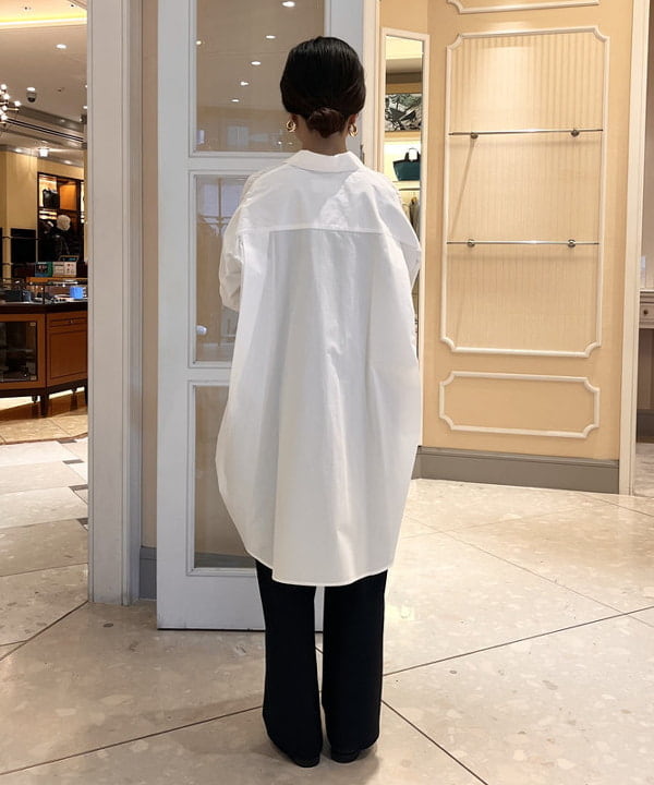 蒲原 捺美さんの「BEAMS WOMEN｜AK+1 / コットン オーバーサイズ シャツ」を使ったコーディネート