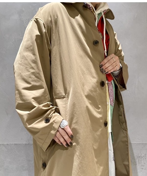 吉野 多恵さんの「BEAMS WOMEN｜ARROW NOVELTY / コンチョ ベルト 22FW」を使ったコーディネート