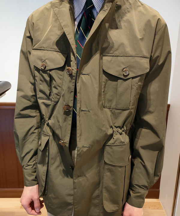 【新品】BEAMS F別注INVERTEREリップストップ ナイロンジャケット 新品】BEAMS F別注INVERTEREリップストップ ナイロンジャケット