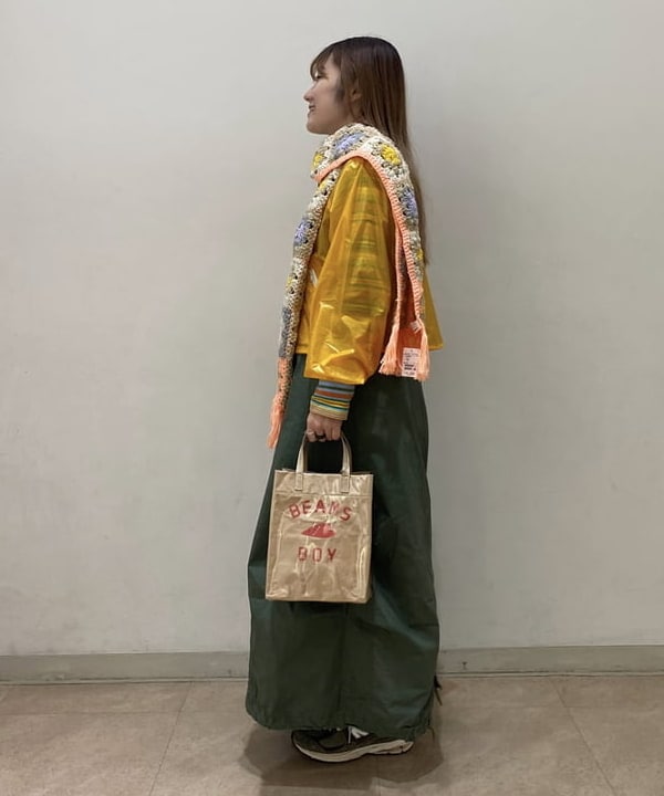 木村 海侑さんの「BEAMS WOMEN｜BEAMS BOY / BBロゴ ショップバック」を使ったコーディネート