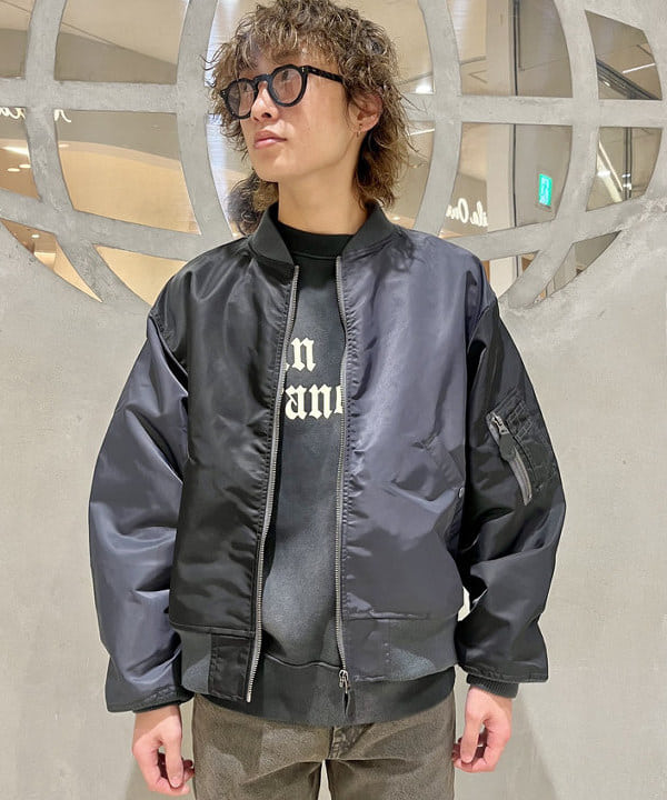 トラ吉さんの「BEAMS WOMEN｜BEAMS / ダスティー デニム パンツ」を使ったコーディネート