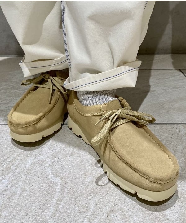 吉野 多恵さんの「BEAMS WOMEN｜CLARKS ORIGINALS / Wallabee Boot GTX 23SS」を使ったコーディネート