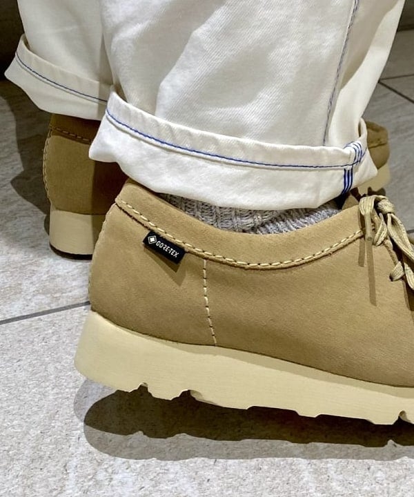 吉野 多恵さんの「BEAMS WOMEN｜CLARKS ORIGINALS / Wallabee Boot GTX 23SS」を使ったコーディネート