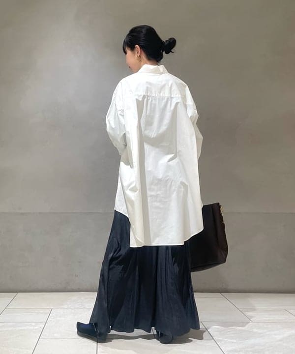 中丸　栞さんの「BEAMS WOMEN｜YOUNG&OLSEN / ショルダー トートバッグ M」を使ったコーディネート