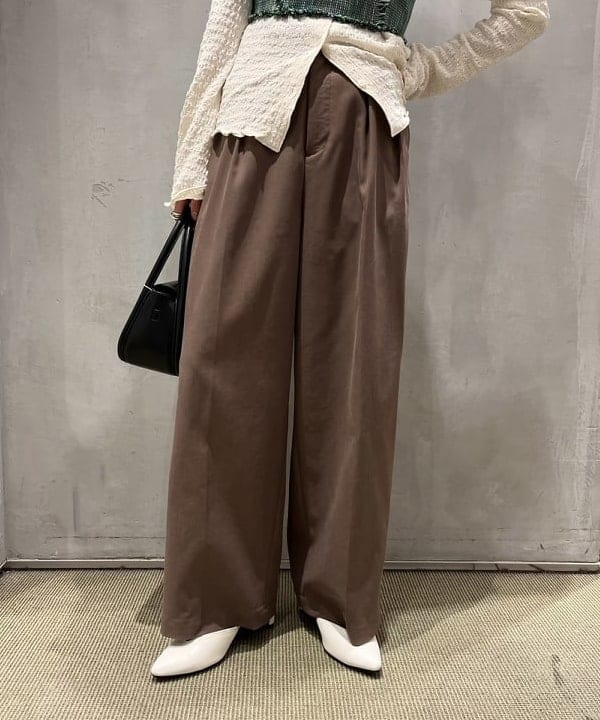 カワグチ シオリさんの「BEAMS WOMEN｜」を使ったコーディネート