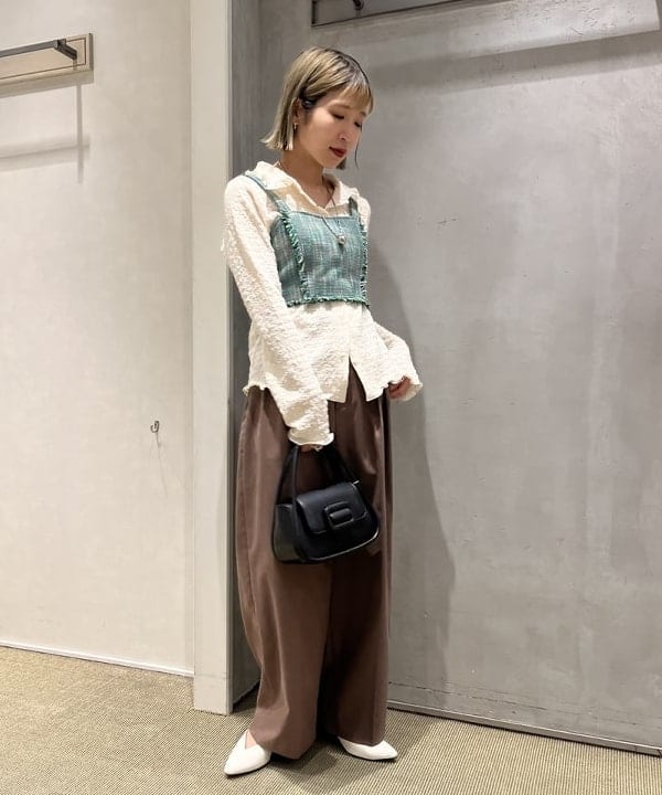 カワグチ シオリさんの「BEAMS WOMEN｜」を使ったコーディネート