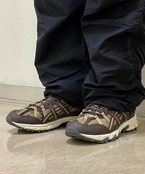 鈴木 悠里さんの「BEAMS WOMEN｜ルーズ クルーネック サーマル」を使ったコーディネート