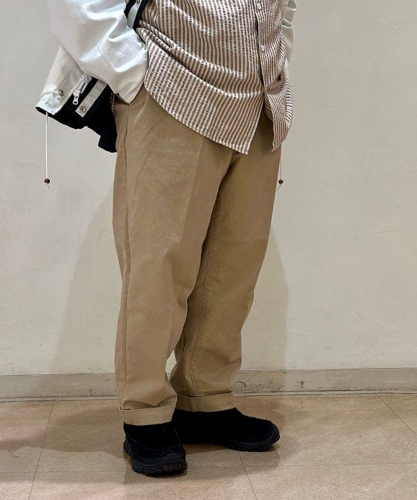 佐々木 優さんの「BEAMS WOMEN｜2 Pleats Twill」を使ったコーディネート