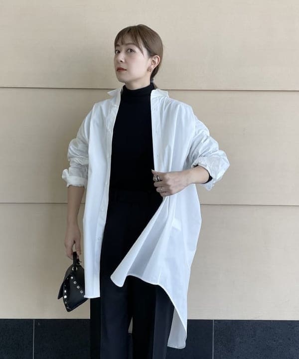 住吉　明佳さんの「BEAMS WOMEN｜AK+1 / スーパーブラック ストレートパンツ」を使ったコーディネート