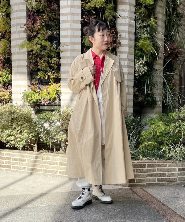 ハルキ　モモナさんの「BEAMS WOMEN｜Ray BEAMS / サイド スリット ラップ コート」を使ったコーディネート