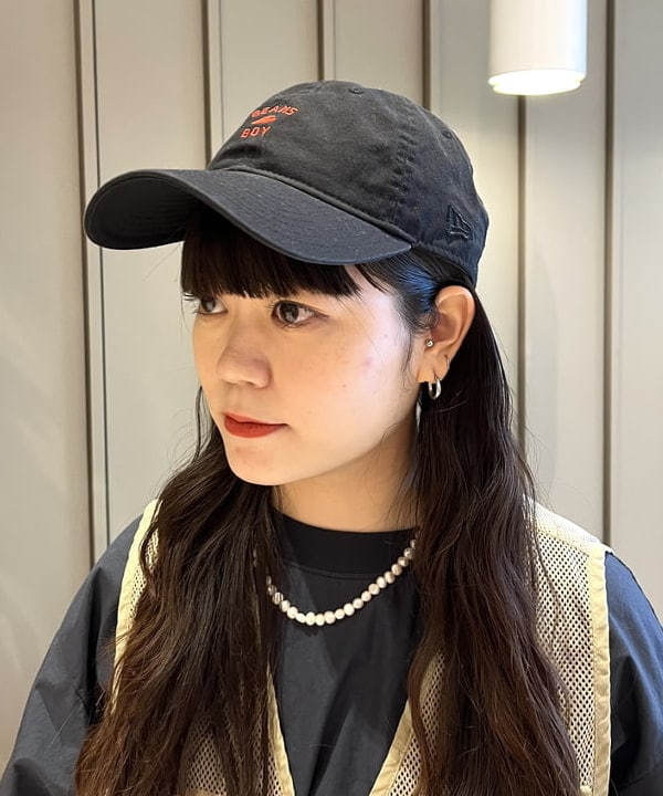 カスタニ モモノさんの「BEAMS WOMEN｜BEAMS BOY / BBロゴ ショップバック」を使ったコーディネート