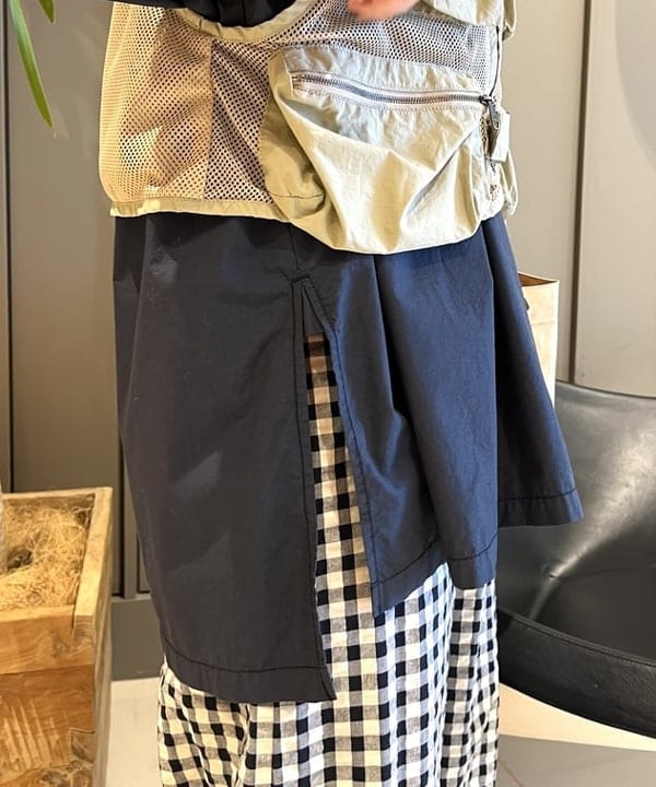 カスタニ モモノさんの「BEAMS WOMEN｜BEAMS BOY / BBロゴ ショップバック」を使ったコーディネート
