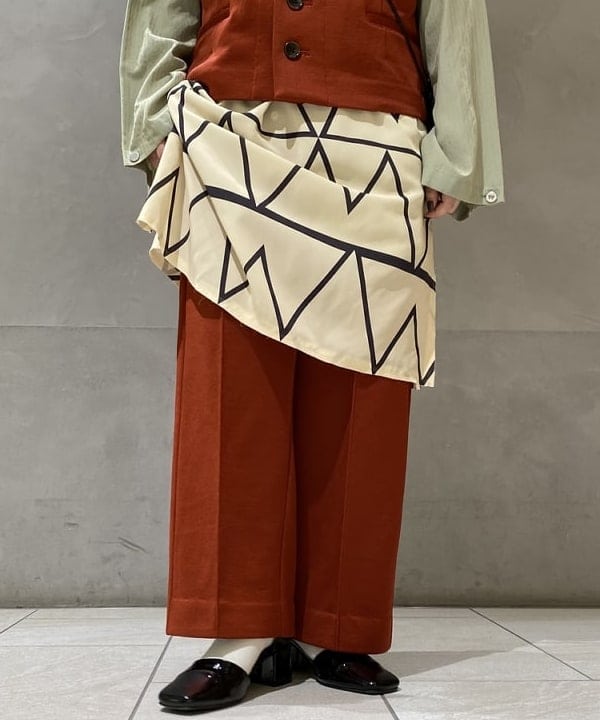 吉野 多恵さんの「BEAMS WOMEN｜maturely / Logogram Print Dress」を使ったコーディネート