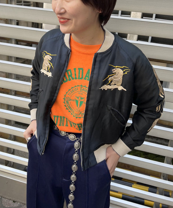 朱華さんの「BEAMS WOMEN｜ARROW NOVELTY / コンチョ ベルト 22FW」を使ったコーディネート