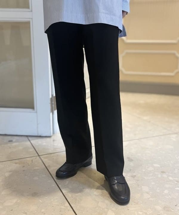 蒲原 捺美さんの「BEAMS WOMEN｜Demi-Luxe BEAMS / ストール ブラウス」を使ったコーディネート