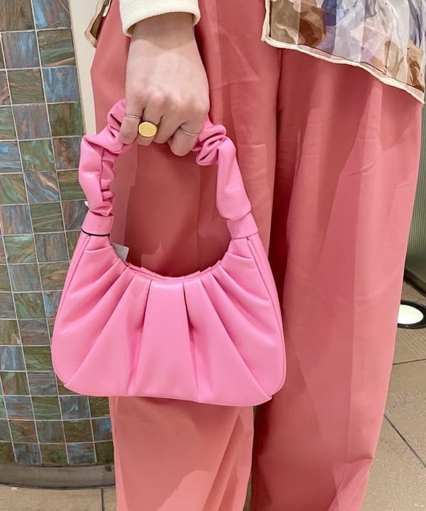 NAHOさんの「BEAMS WOMEN｜JW PEI / Gabbi Bag」を使ったコーディネート