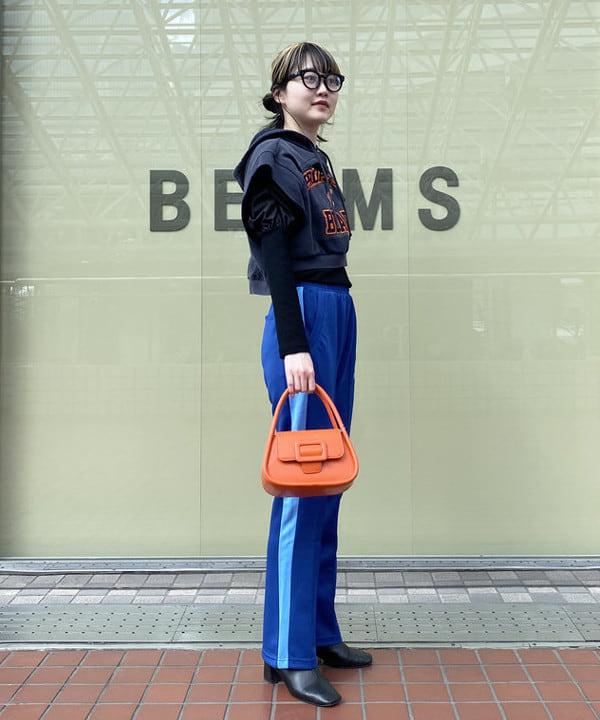 め　め　こさんの「BEAMS WOMEN｜Ray BEAMS / リブ ギャザー スリーブ スクエア ネック」を使ったコーディネート