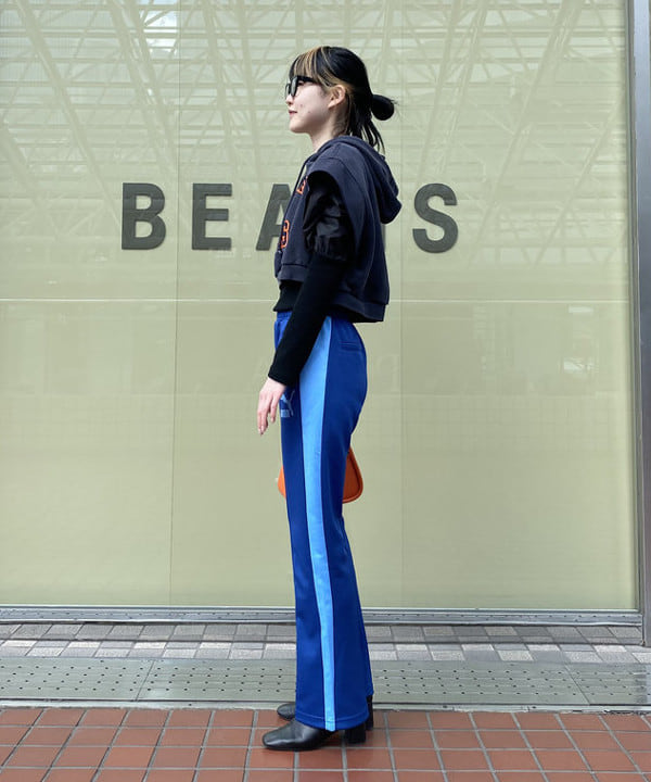 め　め　こさんの「BEAMS WOMEN｜Ray BEAMS / リブ ギャザー スリーブ スクエア ネック」を使ったコーディネート