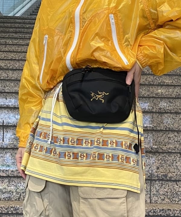 大田 麗未さんの「BEAMS WOMEN｜BEAMS BOY / シアー ナイロンブルゾン」を使ったコーディネート