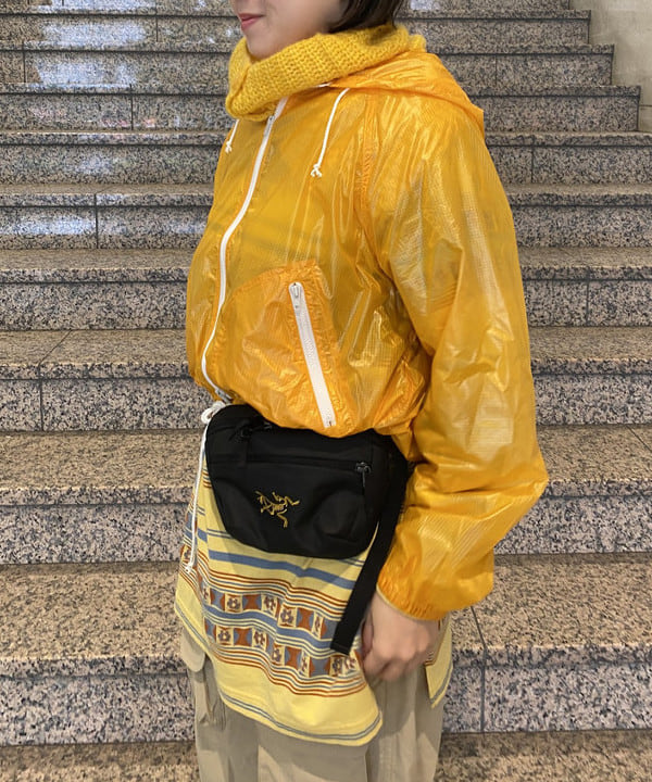 大田 麗未さんの「BEAMS WOMEN｜BEAMS BOY / シアー ナイロンブルゾン」を使ったコーディネート