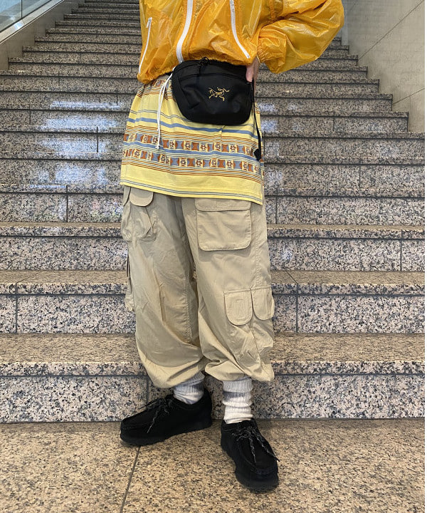 大田 麗未さんの「BEAMS WOMEN｜BEAMS BOY / シアー ナイロンブルゾン」を使ったコーディネート