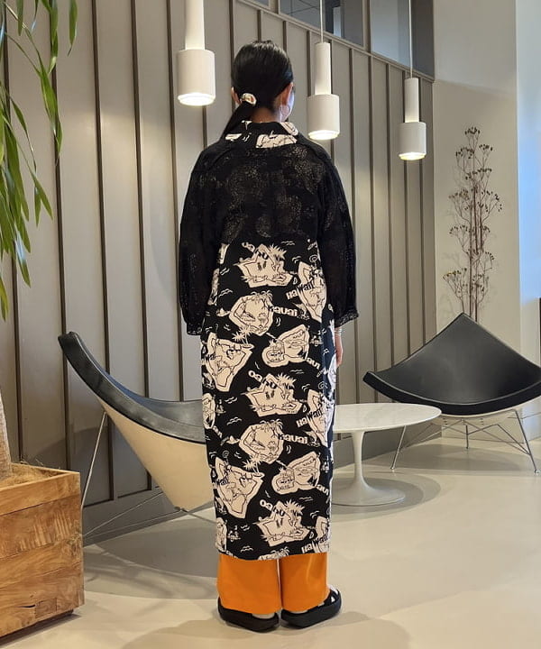 ミナミマリコさんの「BEAMS WOMEN｜MBT / KISUMU CLASSIC」を使ったコーディネート