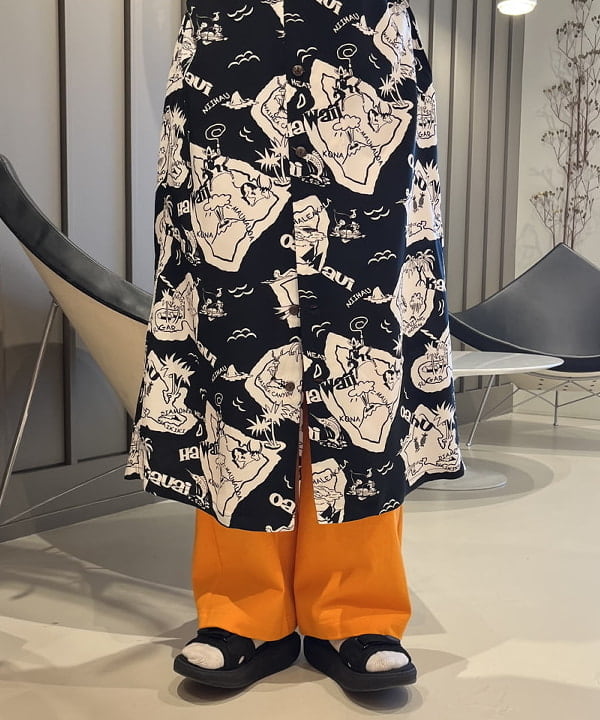 ミナミマリコさんの「BEAMS WOMEN｜MBT / KISUMU CLASSIC」を使ったコーディネート